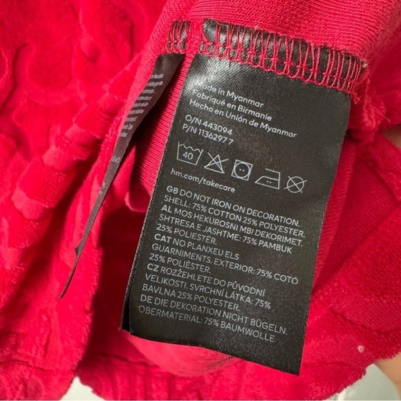 Keith Haring X Polo Shirt Mens Red Embossed Textured Print AOP Y2K Style H&M - Picture 7 of 8